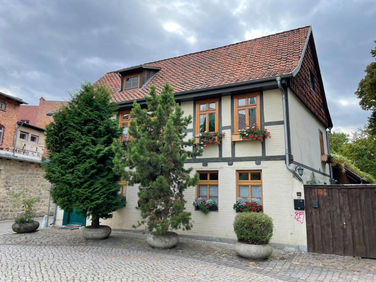 Ferienwohnung Am Quedlinburger Stadtbad Buitenkant foto